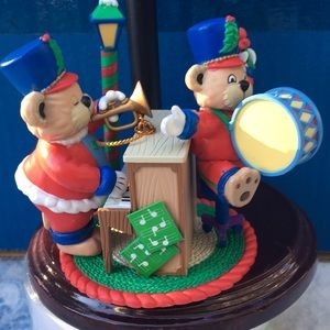 New ornament Bears playing ragtime piano horn drum Vintage Christmas